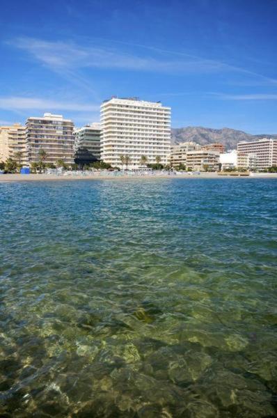 丰希罗拉 Apartamento Con Vista Al Mar酒店 外观 照片